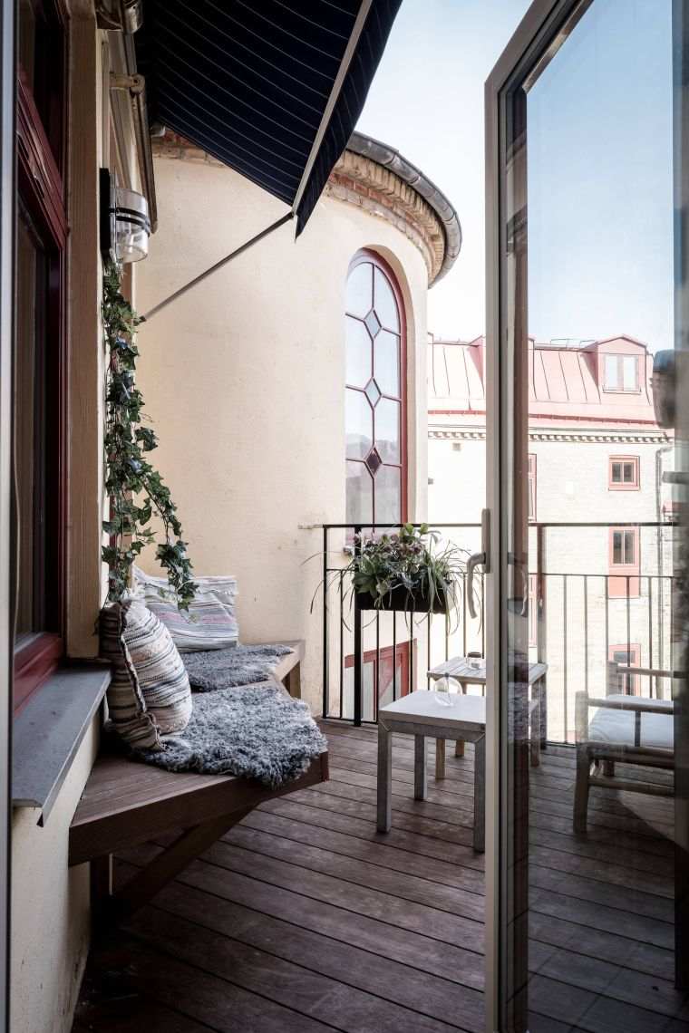 balcone moderno piccolo spazio